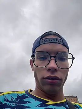 Andres_boy252 Live Webcam on Stripchat