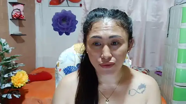 Filipina_Desire webcam