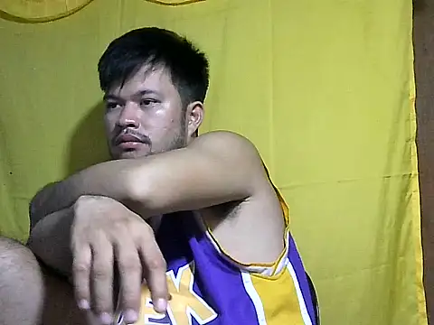 HairyHottestpinoyHandsome webcam