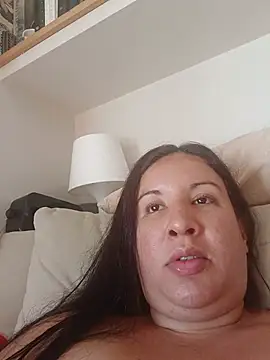 Xiomara_fiery webcam