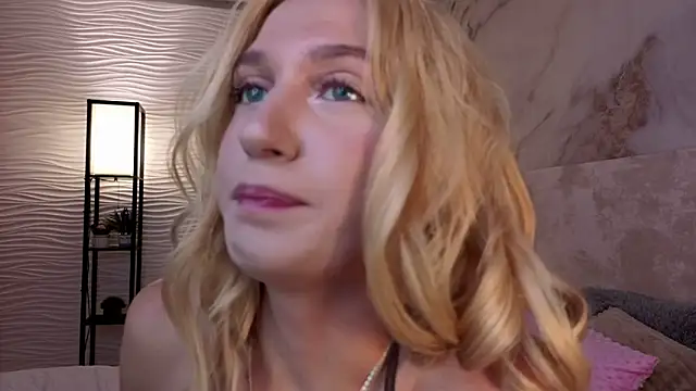 SerenaCrystall webcam
