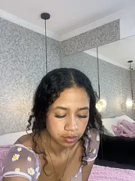 jadee8 webcam