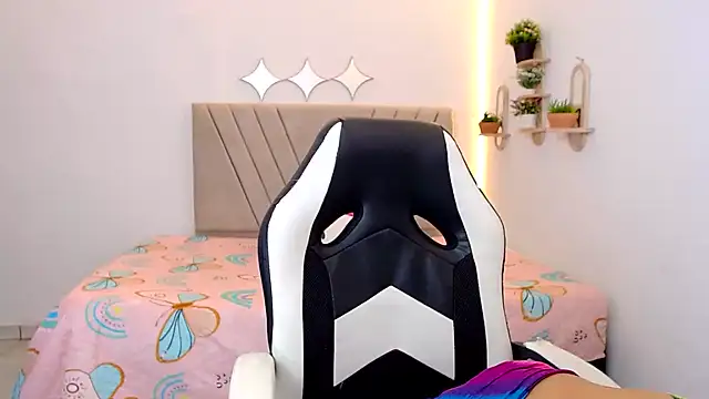 zara_cute webcam