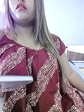 LoveLy-Soneya webcam