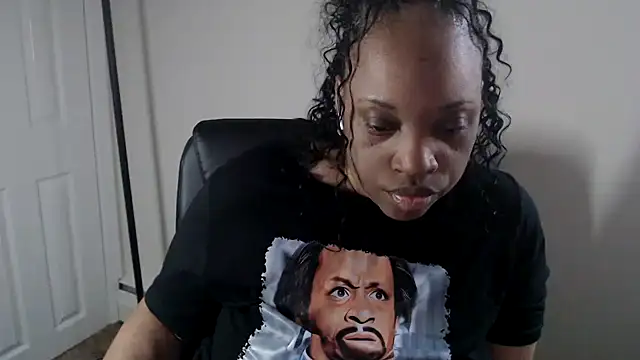 Sexymona1218 webcam