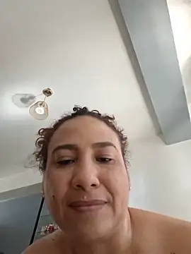 JuliRamirez webcam