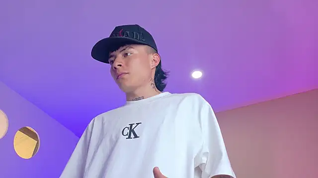 Nascary_Fox webcam