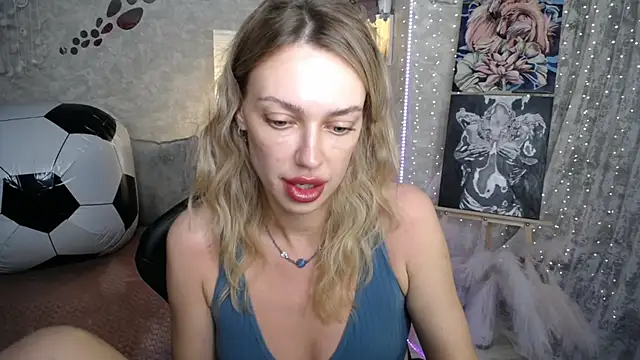 NickyAdamidi live cam on StripChat