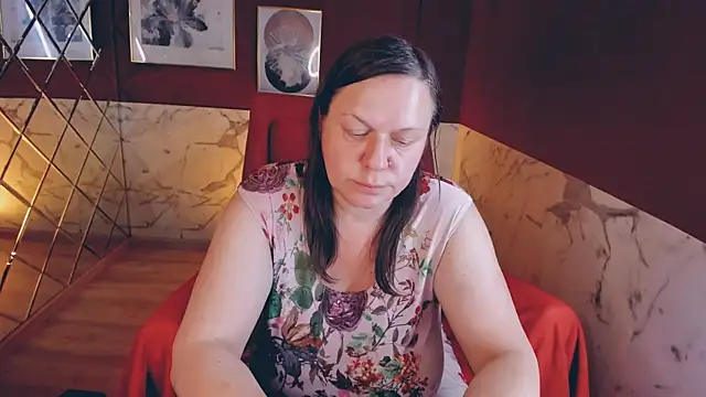 KellyPerfection webcam