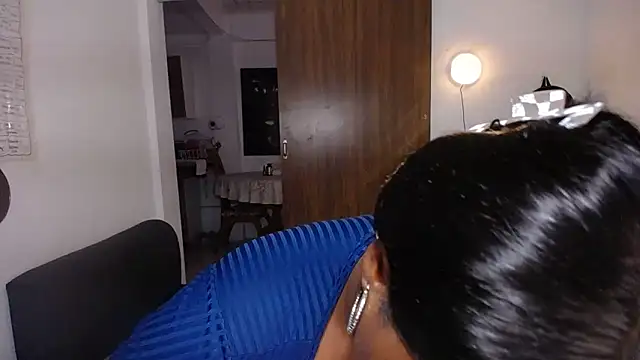 yselahot webcam
