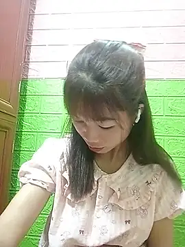 amylinee01 (Ask my age) - SHOPPING