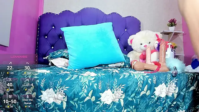 Mara_Summerr webcam