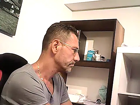 mastercharisma35 webcam