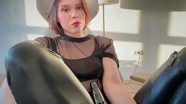 stacyluxxe webcam