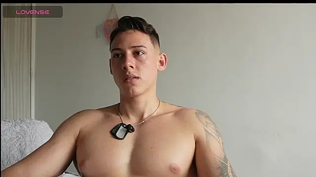 muscle_king_cum (M young) - show precum