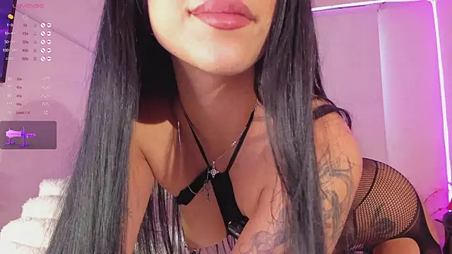 alaskavenom_ (F young) - connect machine & put it in my mouth