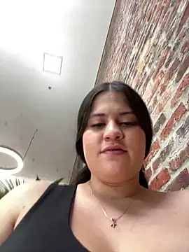 natalia_cleark09 (F young) - Wet my pussy in public😏😈