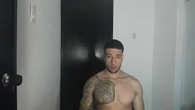 thiagolugo (M young) - FUCK PUSSY TOY