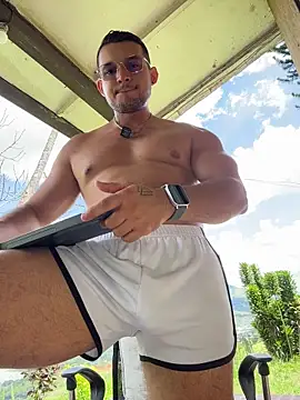 marco_vega (M young) - Jerk off EXPOSED! in nature💪🏻💦