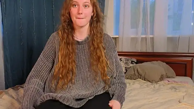 rubieheiser (F teen) - underboobs time