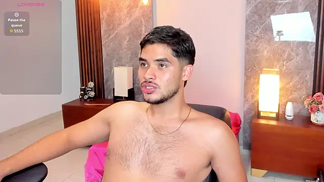luciano_vitale (M young) - Bodyoil full naked