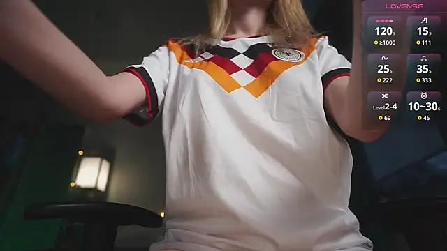 Watch xkuxie live on EroticFlix - High definition streams