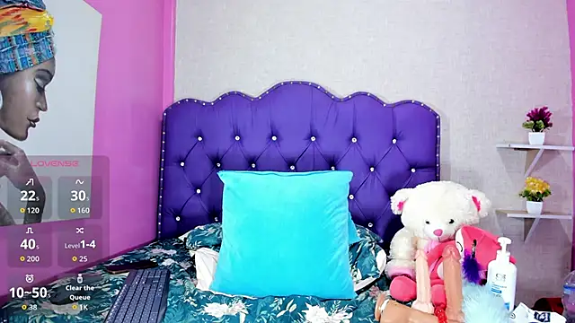 Mara_Summerr webcam