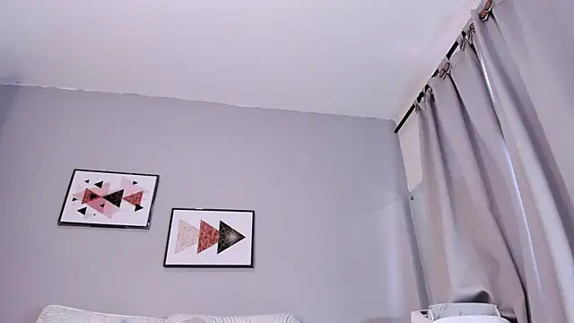 pauletew10 - PauleteW10's free webcam - UK Sex Cams