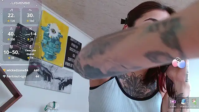 ZoeBakers_ webcam