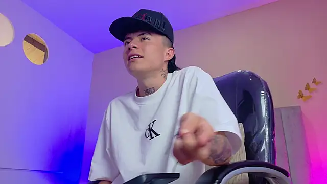 nascary_fox - Nascary_Fox's free webcam - UK Sex Cams