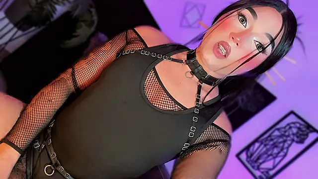 misstreslatin webcam