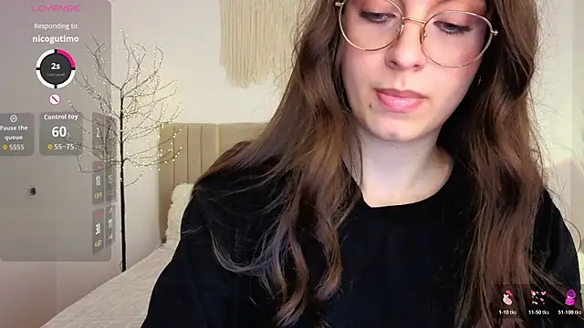 Real_cutie1 webcam