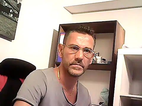 mastercharisma35 webcam