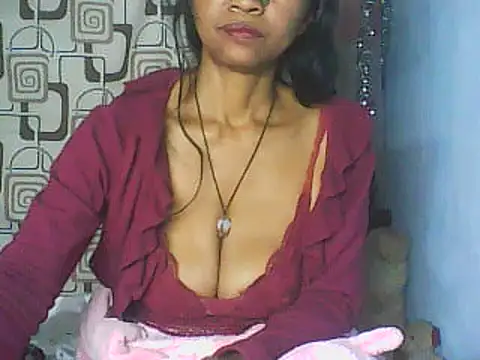 Watch nene_belle live on EroticFlix - High definition streams