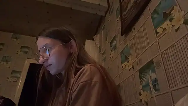 Watch SparkleJebb live on EroticFlix - High definition streams
