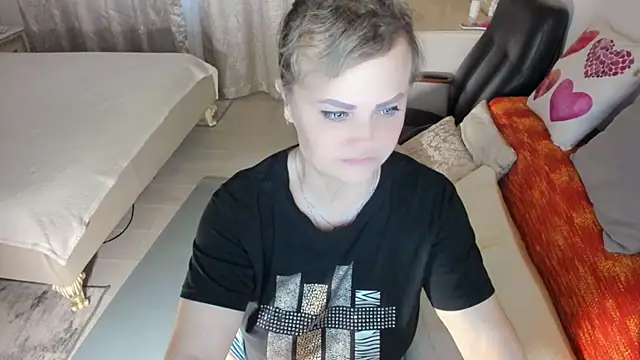 MildMature webcam