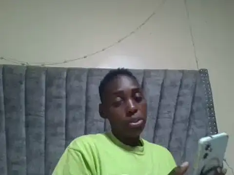 Dizzydose live cam on StripChat