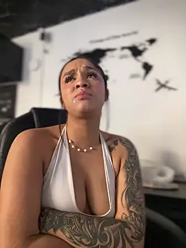 Isabella-Teen webcam