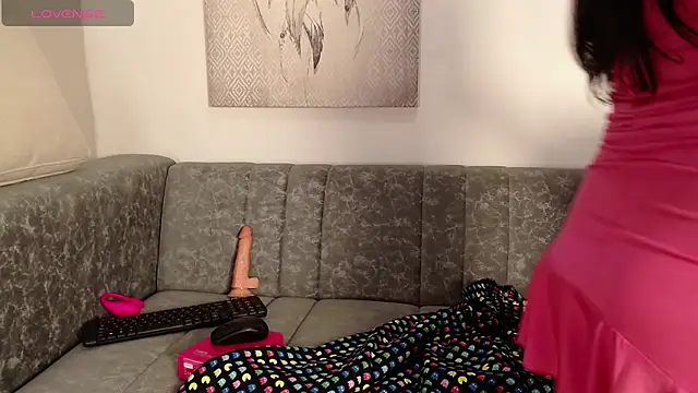 queen_adhara webcam