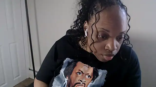 Watch Sexymona1218 live on EroticFlix - High definition streams