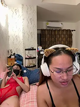 Ponthip live sex cam