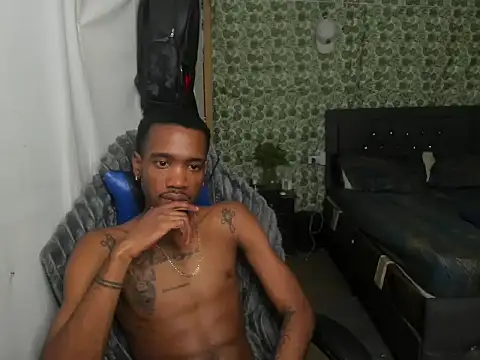 Kofi_exotic_2 webcam