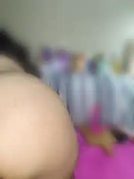 Gatitadiablita35 webcam