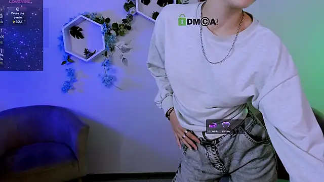 gloria_bubble webcam