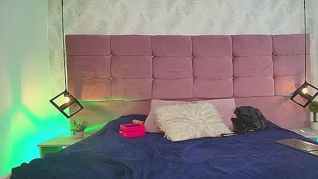 CelesteNeirafg webcam
