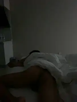 Mr_iphone11 webcam