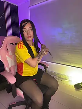 Watch Ady_18 live on EroticFlix - High definition streams
