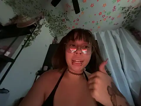 moan4mona webcam
