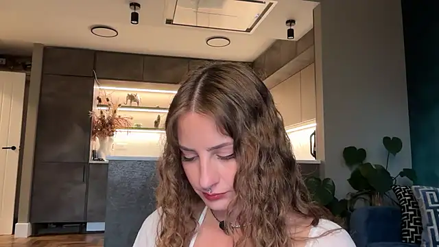Watch miamiamuse live on EroticFlix - High definition streams