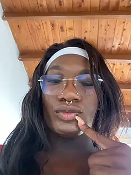 Black_shai01 webcam